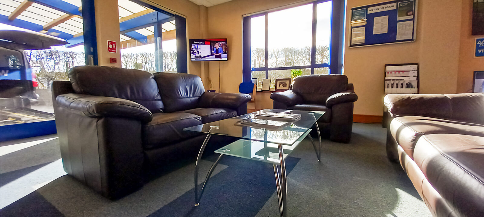 Customer Lounge